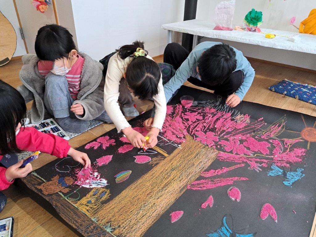 子ども絵画造形教室風景